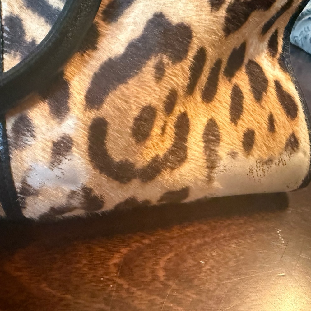 Yves Saint Laurent Leopard Satchel - Picture 5 of 5
